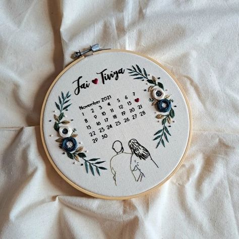 Embroidery Calendar, Calendar Embroidery, Tariq Jameel, Cute Couple Cartoon, Sewing Embroidery, Sewing Embroidery Designs, Hand Embroidery Design, Couple Cartoon, Embroidery Craft