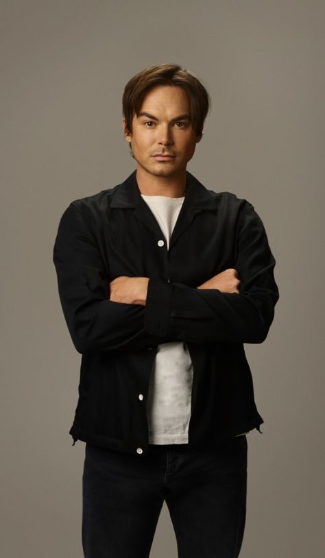 Roswell New Mexico, Acting Class, Tyler Blackburn, Style Change, He Is Able, New Face, The Cw, Healthy Relationships, New Mexico