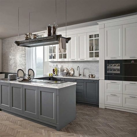 American Classic Kitchen, Heritage Kitchen, Country Style Interiors, Modular Cabinets, Grey Kitchen Designs, Solid Wood Kitchens, Modern Kitchen Cabinets, Classic Kitchens, Shabby Chic Kitchen