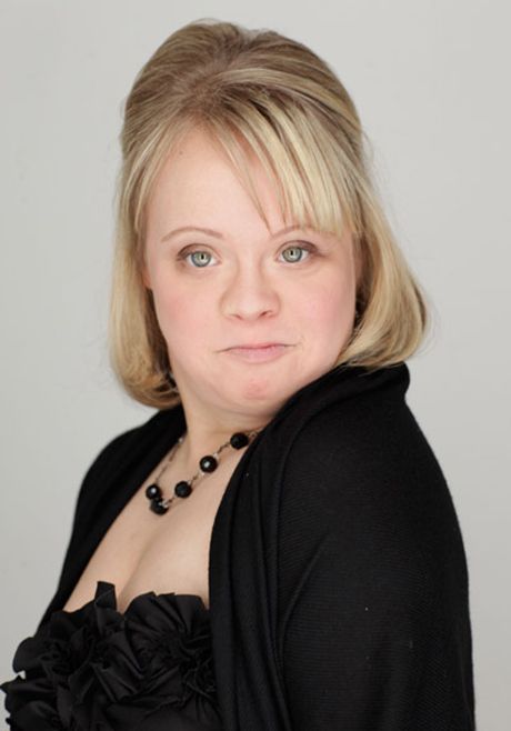 Lauren Potter. I feel like she would be just as sassy in real life as she is on Glee. Down Sydrome, Lauren Potter, Lauren Elizabeth, Love Lauren, Famous Photos, St Paul Minnesota, Inland Empire, Art Supply Stores, Positive Images