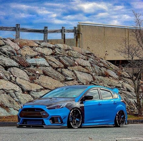 Ford Focus Hatchback, Rad Racer, Ford Sport, Go Kart Plans, Ford Rs, Dream Car Garage, Hatchback Cars, Ford Fiesta St, Ford Focus Rs