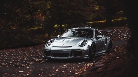 Garage Goals, Porsche Gt2, Mercedes Wallpaper, Black Porsche, Porsche Carrera Gt, Porsche Gt3, Kid Friendly Travel Destinations, Wallpaper Dekstop, Gt3 Rs