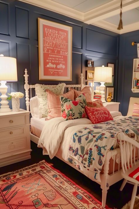 Quilt On Wall In Bedroom, Homey Feeling Bedroom, Quirky Guest Bedroom, Large Kids Bedroom Layout, Charming Home Decor, Pink And Blue Bedroom Ideas Kids, Martha Stewart Bedroom, Master Bedrooms Decor Colorful, Colorful Guest Room