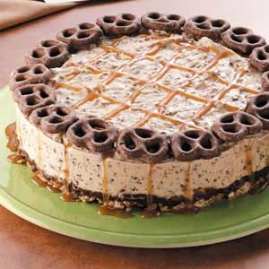 Pretzel Cake, Dessert Oreo, Cream Desserts, Think Food, Ice Cream Desserts, Köstliche Desserts, Yummy Sweets, Ice Cream Cake, Frozen Desserts