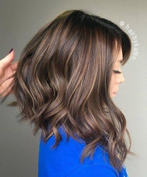 Wavy Angled Lob                                                                                                                                                                                 More Gray Blending, A Line Haircut, Trendy Haircuts Medium, Line Bob Haircut, Inverted Bob Hairstyles, Long Bob Haircuts, Lob Hairstyle, Long Bob Hairstyles, Medium Hair Cuts