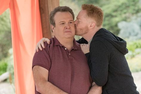 Mitchell and Cameron Modern Family Cameron Modern Family, Mitchell Modern Family, Best Duos, Modern Family, Serie Tv, I Love Him, Memes