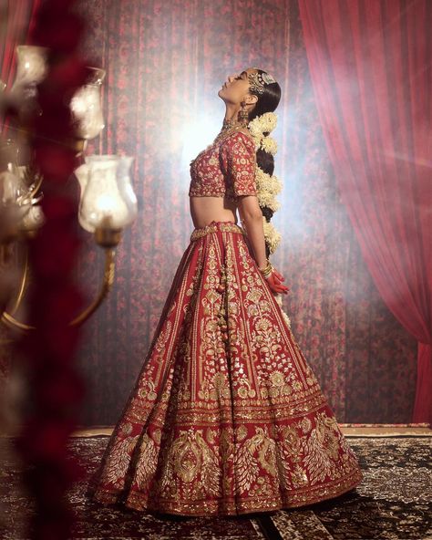 Embellished Red Lehenga with Choli Dress for Bride is an epitome of Royalty and Tradition adorned with Goldwork and Shimmering embellishment. Custom sizes. Lehenga Shoot, Bridal Choli, Traditional Poses, Wedding Lengha, Best Indian Wedding Dresses, Mehndi Outfit, Dress For Bride, Red Lehenga Choli, Bridal Lengha