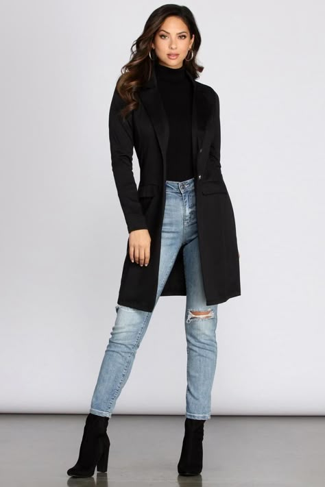 Long Blazer Outfit, Black Jacket Outfit, Long Black Blazer, Black Blazer Outfit, Jacket Outfit Women, Blazer Outfits For Women, Business Outfits Women, Long Blazer, Blazer Outfits