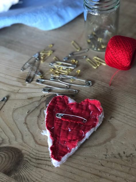 Kilt Pin Jewelry, Random Acts Of Kindness Day, Vintage Valentine Crafts, Random Act Of Kindness, Kindness Day, Fabric Flower Brooch, Fabric Brooch, Random Act, Fabric Hearts