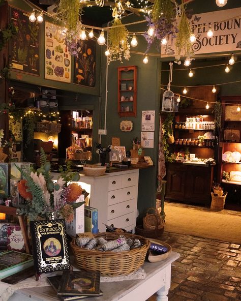 Witchy Market Display, Opening A Metaphysical Shop, Metaphysical Store Display, Witchcraft Shop Aesthetic, Witchy Vendor Booth, Spiritual Shop Aesthetic, Witch Store Ideas, Witch Store Aesthetic, Metaphysical Shop Aesthetic