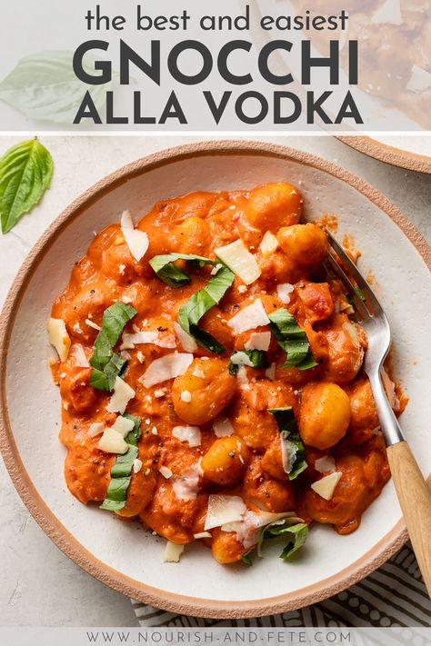 One Pan Vegetarian, Recipe For Gnocchi, Vodka Sauce Recipe, Gnocchi Dishes, Alla Vodka, Vodka Recipes, Vodka Sauce, Gnocchi Recipes, Quick Weeknight Meals