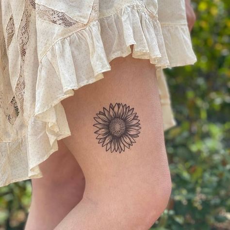 Feelin’ ready for Sunshine & Sunflowers 🌻☀️☁️ … Stop in today or shop online! We are open ☀️ Mondays thru Sundays 10AM - 5PM 🌙 Always open 24 hours a day at Castastone.com! https://linktr.ee/cast_a_stone #fypシ #sunshine #sunflowers #sunflowers🌻 #sunflowertattoo #shopsmall #supportlocal #smallbusiness #womanownedbusiness #familyowned #giftideas #abingtonma #southshore #fyp #foryou #opentoday #sunfloweraesthetic #sunnydays☀️ #vibes #readyforsun #accessories #natureshop #seeds #selflove #pris... Sunflower Tattoos, Sunflower Tattoo, Nature Tattoos, Skin Art, Temporary Tattoos, Temporary Tattoo, Austin Texas, Maple Leaf Tattoo, Geometric Tattoo