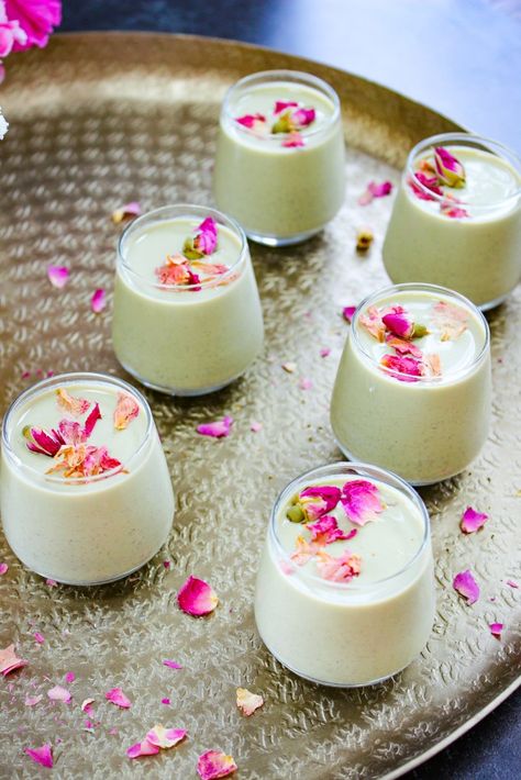 Jamun Shots, Diwali Drinks Ideas, Diwali Drink Ideas, Paan Shots Recipe, Indian Dessert Shooters, Easy Indian Sweets For Diwali, Desert Cups, Chai Cake, Easy Indian Dessert