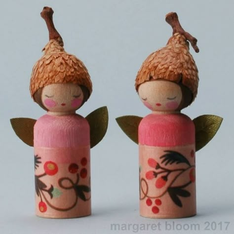 Peg Doll Ornaments, Peg Doll Christmas Ornaments, Fall Peg Dolls, Gnome Peg Doll, Christmas Peg Doll Ideas, Fairy Peg Doll, Peg People Diy, Peg Doll Ideas, Peg Dolls Ideas