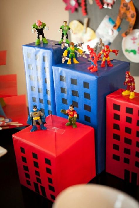 Superhero Birthday Party Ideas, Superman Birthday Party, 4de Verjaardag, Superman Party, Superhero Baby Shower, Superman Birthday, Avenger Birthday Party, Spiderman Birthday Party, Avengers Party