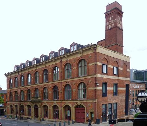 39 Cookridge Street (Corner Warehouse) Brick Warehouse Exterior, Industrial Brick Architecture, Victorian Industrial Architecture, Old Warehouse Exterior, Steampunk Warehouse, Industrial Architecture Factories, Old Factory Architecture, Victorian Warehouse, Victorian Factory