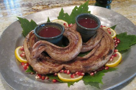 Home cooked snake in Thailand Snake Recipes Food, Pinakbet Recipe, Snake Recipe, Dragon Food, Philippine Cuisine, Filipino Street Food, Scary Food, Cooking Tricks, People Thinking