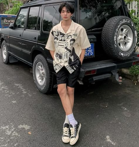 Kpop Summer Outfits Men, Summer Aesthetic Fits Men, Teenager Boys Outfits, Casual Summer Outfits Men Street Style, Outfits Aesthetic Men Summer, Aesthetic Mens Outfits Summer, Guys Summer Fashion, Summer Men Outfit Aesthetic, Summer Outfit Guys