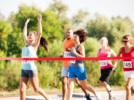 A Woman's Guide to Half-Marathon Training First 5k, First Marathon, Half Marathon Training, Fitness Articles, Running Tips, Marathon Training, Training Plan, Motivation Fitness, Getting Fit