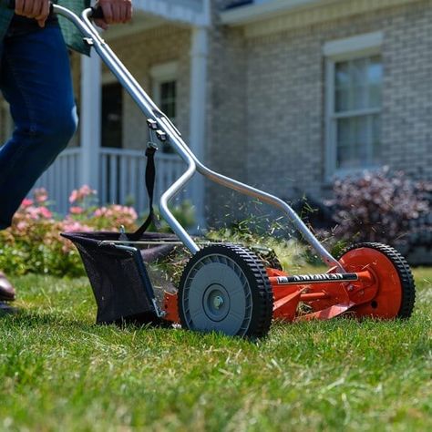 The 8 Best Lawn Mower for Small Gardens - Grow Gardener Reel Lawn Mower, Lawn Mower Storage, Best Lawn Mower, Reel Mower, Push Lawn Mower, Lawn Care Tips, Outdoor Aesthetic, Lawn Edging, Lawn Maintenance