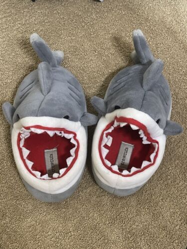 Crewcuts TODDLER Child's SHARK SLIPPERS 6.75” Insole Kids 10 House Shoes | eBay Shark Photos, Shark Pictures, Shark Slippers, Shark Lover, Cute Slippers, Cute Shark, Shark Week, Birthday Wishlist, House Shoes