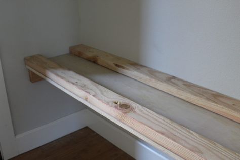 Bench In Closet Entryway, Diy Wall Bench, Built In Entry Bench, Closet Bench Entryway, Diy Built In Bench Seating, Diy Floating Bench, Entryway Built In Ideas, Diy Built In Bench, Facial Station