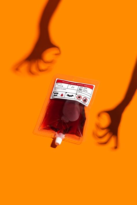 Halloween Blood Bag Drinking Pouches Spooky Creepy Vampire - Photo by © Reka Csulak Three Pod Studio Halloween Food Photography Styling, Autumn Product Photoshoot, Halloween Themed Product Photoshoot, Halloween Product Photography Styling, Halloween Candy Photography, Halloween Drink Photography, Halloween Food Photoshoot, Spooky Product Photography, Halloween Product Shoot