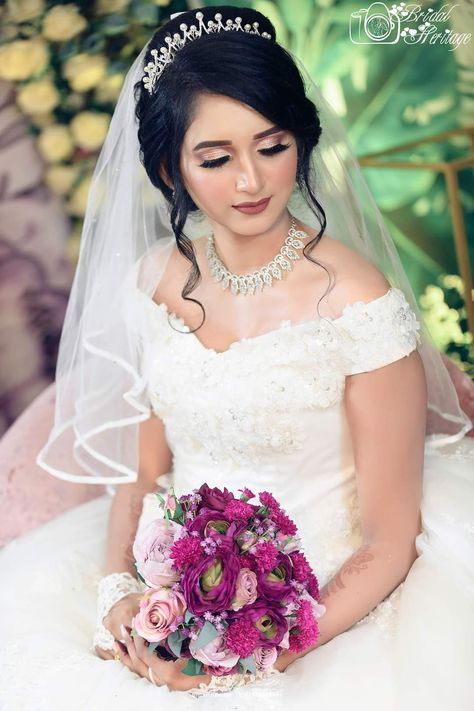 Necklace For White Gown, Christian Bride Makeup Look, Christian Bride Hairstyle, Christian Wedding Hairstyles, Veil Indian, Brides Hairstyle, Wedding Gowns Indian, Christian Wedding Dress, Christian Wedding Gowns