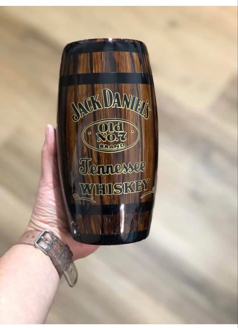 Whiskey Tumbler, Glitter Tumbler Cups, Tennessee Whiskey, Custom Tumbler Cups, Tumbler Cups Diy, Tumbler Ideas, Glitter Cups, Diy Tumblers, Whiskey Barrel