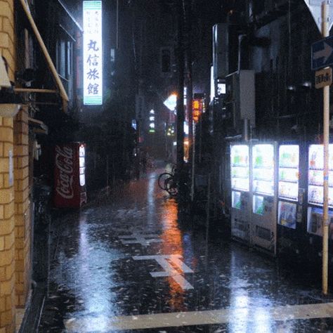 Japanese Vibes, Rain Gif, Aesthetic Japanese, Rainy City, Tokyo Night, 8bit Art, Rainy Night, Japan Aesthetic, Aesthetic Japan