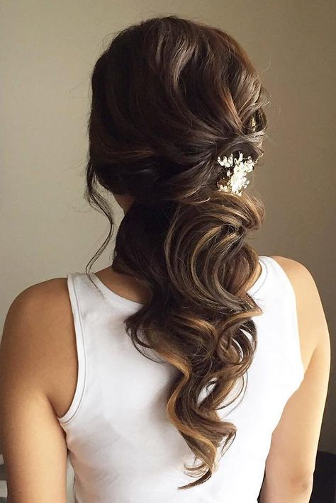 wedding hair half up half down elegant curls suzie kim bridal hair via instagram Soft Wedding Hair, Bridal Hair Half Up, Down Wedding Hairstyles, Wedding Hair Half, Half Up Half Down Wedding, Hair Half Up, Shot Hair Styles, Wedding Hair Inspiration, Wedding Hair Clips