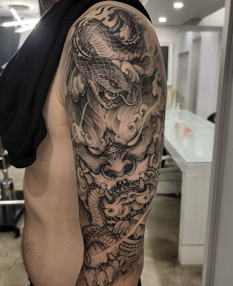 Jr Tattoo, Foo Dog Tattoo Design, Japanese Leg Tattoo, Underarm Tattoo, Japanese Snake Tattoo, Japanese Tattoos For Men, Foo Dog Tattoo, Half Sleeve Tattoos Forearm, Dragon Sleeve