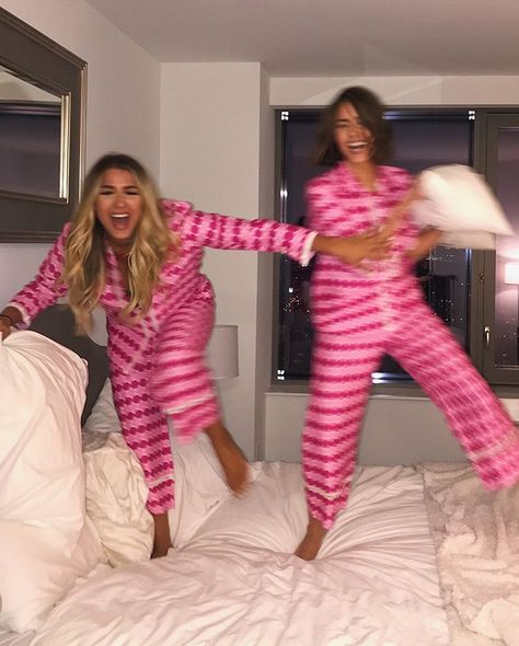 You know you're good friends when you wear matching pajamas and beat the crap out of each other for fun.... Tonight @dariavalles is having a friendsgiving in Rhode Island and I can't go bc I'm in LA :( being in a long distance friendship is so hard!!!!! Who can relate????? Tag your besties #struggleisreal Pajama Party Grown Up, Perfect Sleepover, Spa Sleepover Party, Pink Pjs, Pajamas Aesthetic, Distance Friendship, Long Distance Friendship, Galentines Party, Matching Robes