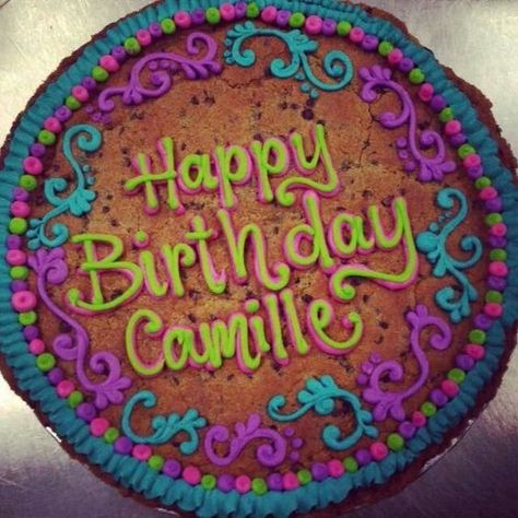 Giant Cookie Cake, Cookie Cake Decorations, Cookie Cake Designs, Cookie Dough Cake, Cookie Recipe Video, Happy Birthday Cookie, Cake Writing, Birthday Cookie, Cookie Cake Birthday