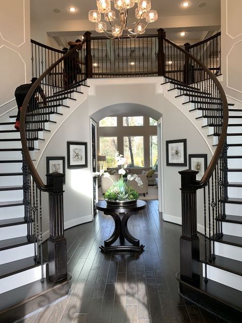 Dream staircase and entry | Model homes, House designs exterior, Staircase interior design Staircase In Center Of House, Double Staircase Design, Double Staircase Foyer, Toll Brothers Homes Interior Design, Gorgeous Staircase, Staircase Interior Design, Luxury Staircase, Staircase Design Modern, Double Staircase