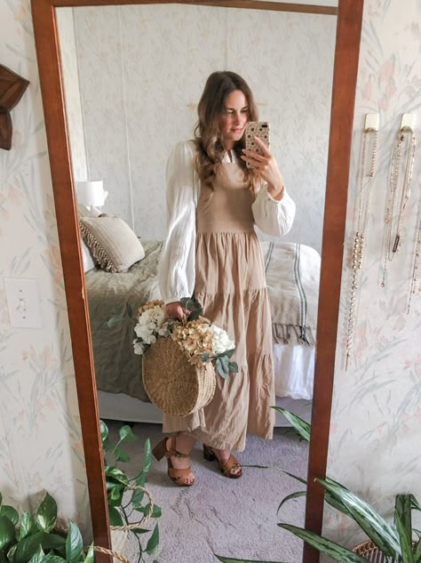 Boho Soft Aesthetic, Cottagecore Boho Fashion, Soft Boho Outfits, Cottagecore Mom Outfits, September Church Outfits, Best Petite Clothing Brands, Homesteader Outfit, Boho Outfits Modest, Earthy Modest Outfits