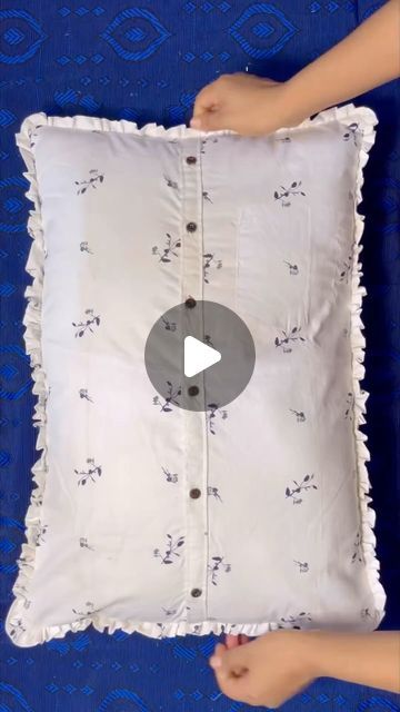 Shivangi Patel on Instagram: "#craft #upcycling ……👕
.
.
.
.
.
.
#craft #crezycraft #new #diy #upcycling #reuse #trending #trendingsongs #virel #song #pillow #pillowcover" Old Tshirt Ideas Diy, Old Clothes Diy Upcycling, Recycled Pillows, Old Clothes Diy, Diy Upcycling, Trending Songs, Old Clothes, July 15, How To Make Pillows