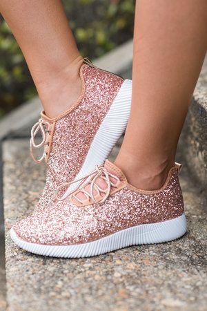 Trendy Womens Sneakers, Gold Ideas, Dress Rose Gold, Rose Gold Aesthetic, Dress Sneakers, Rose Gold Shoes, Rose Gold Fashion, Rose Gold Sneakers, Sneakers Fashion Outfits