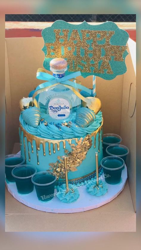 Crazy Birthday Cakes, Alcohol Birthday Cake, Queens Birthday Cake, Cake Pinterest, Liquor Cake, Alcohol Cake, Bottle Cake, Special Birthday Cakes, 21st Cake