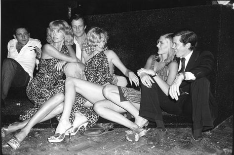 Peter Beard Sitting Among A Gr is listed (or ranked) 13 on the list 20 Vintage Photos From NYC's Notoriously Wild Studio 54 Studio 54 Photos, Studio 54 Party, Peter Beard, John Lautner, Life Image, Disco Fever, Nature Instagram, Photo Fun, Studio 54