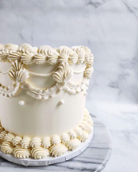 Congratulations!! 🤵‍♂💗👰‍♀ 7" Coffee + Whipped Cookie Butter + Cream Cheese Buttercream #congratulations #weddingcake #lambethcake #vintagecake #tallahasseecakes #tallahasseebakery zingbakery.com tallahassee florida bakery Vintage Cream Cake, Tallahassee Florida, Cream Cheese Buttercream, Vintage Cake, Butter Cookies, Cream Cheese, Butter Cream, Wedding Cakes, Cheese