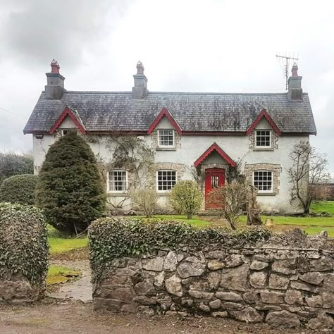 Irish countryside home House Countryside, British Cottage, Countryside Home, Irish Houses, European Cottage, Irish Countryside, Irish Cottage, Quaint Cottage, Thatched Cottage