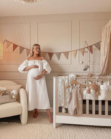 Gemma Louise Miles’s Instagram photo: “adding the finishing touches to our baby bears nursery 🐻🤍 AD I picked up some absolutely beautiful pieces from @newbielovers which are…” Gemma Louise Miles Nursery, Gemma Louise Miles Home, Neutral Girls Nursery, Gemma Louise Miles, Bears Nursery, Baby Bear Nursery, Baby Guide, Baby Bears, Baby Zimmer