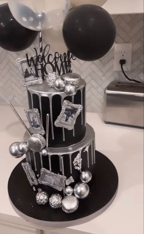 #cake #cakedesign #birthdaycakeideas #birthday Black And Grey Birthday Theme, Chrome Birthday Cake, Silver Cake Ideas Birthdays, Birthday Cake Black And Silver, Black And Silver Cake For Men, Black White And Silver Cake, Black And Silver Cakes Birthday, Black And Silver Birthday Cake, Grey Birthday Cake