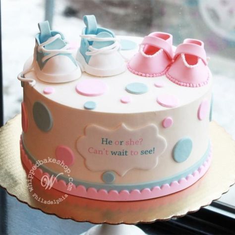 Baby Reveal Cakes, Baby Shower Cake Designs, Baby Reveal Party, Gender Reveal Party Decorations, Baby Gender Reveal Party, Gender Reveal Cake, Baby Cakes, Shower Bebe, Baby Gender Reveal