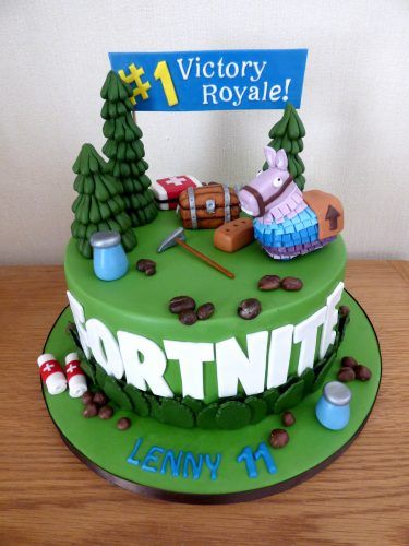 fortnite-inspired-birthday-cake Fortnite Birthday Cake, Susie Cakes, 9th Birthday Cake, 20 Birthday Cake, 10 Birthday Cake, Fortnite Birthday, 40th Birthday Cakes, Themed Birthday Cakes, 10th Birthday Parties