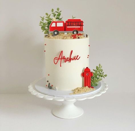 Fire Truck Birthday Cake Ideas, Firefighter Birthday Cakes, Fire Engine Cake, Baby Shower Cupcake Cake, Fire Fighter Cake, Fire Engine Party, Fireman Cake, Firetruck Cake, Truck Birthday Cakes