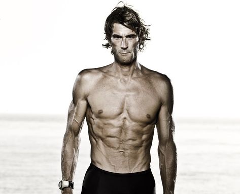 The World's Fittest Vegan Is a 51-Year-Old Ultra-Endurance AthleteMeet Rich Roll. He's 51 years old and way more ripped than you'll ever be. Rich Roll, Ultra Marathon Training, 50 Year Old Men, Vegan Athletes, Why Vegan, Vegan Life, Man Running, Quotes For Kids, Going Vegan