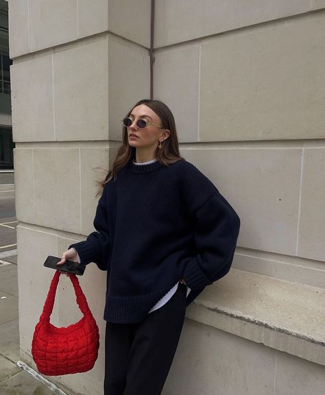 Chloe Faye Bag Outfit, Cos Bag Outfit, Cos Bag Aesthetic, Chloe Tess Bag, Cos Oversized Shoulder Bag, Cos Bag, Chloe Faye Bag Blue, Chloe Hayward, Cos Bags