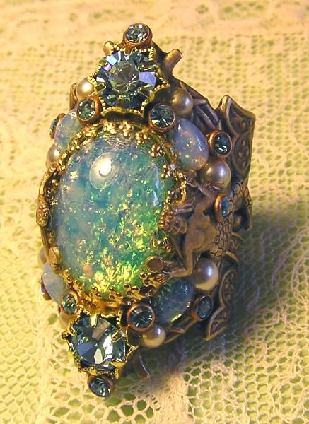 Antique style Victorian Nouveau Mermaid aqua fire opals ring - too big for me to wear but I love opals, especially Australian - the fire comes more alive in them IMO :) Antique Mermaid, Mermaid Treasure, Mermaid Ring, Fire Opal Ring, Beautiful Mermaids, Rings Jewelry, Robin Hood, Opal Jewelry, Opal Rings